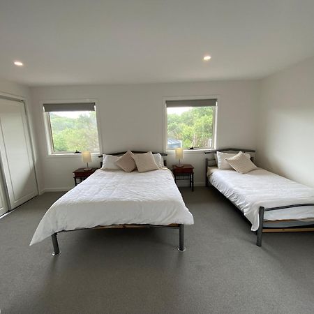 Sandy Point Beach Escape 2 Bedroom Apartment Eksteriør billede